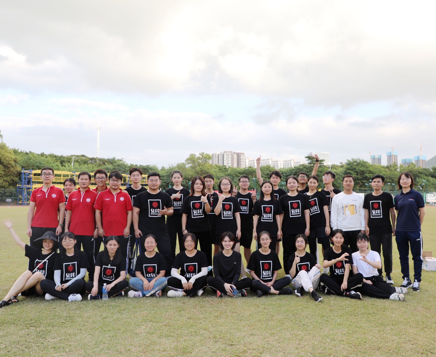 1606377133564396.jpg 合影.jpg